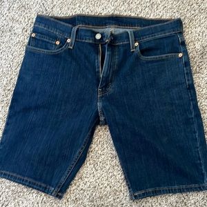 Levi’s 511 shorts size 33